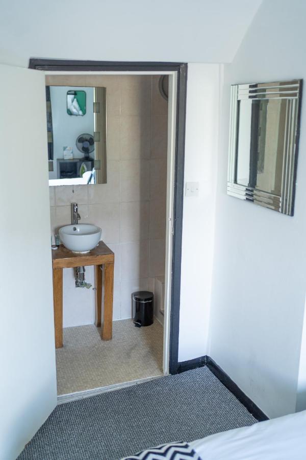 Ocean Breeze Rooms Brighton Екстер'єр фото